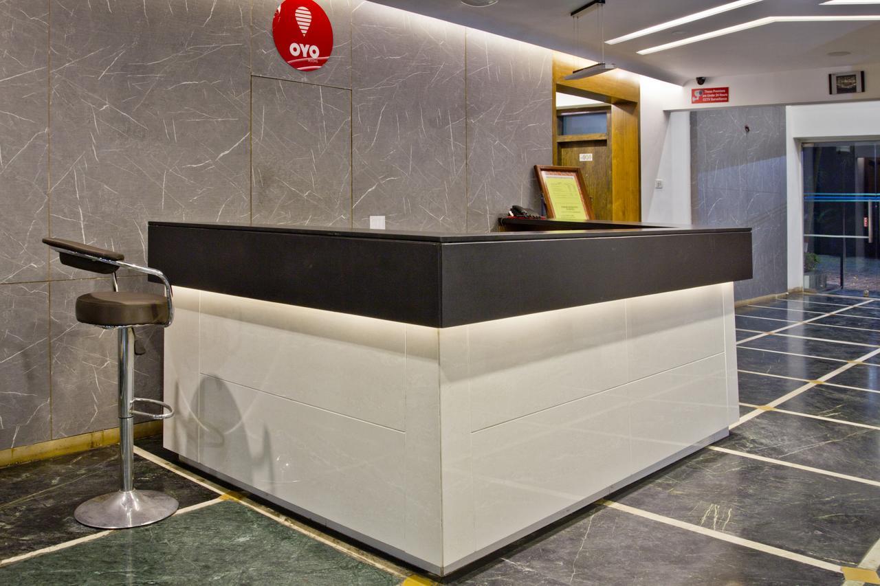 Hotel Executive Surate Exterior foto